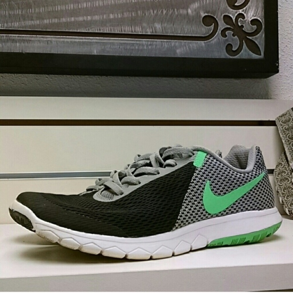 Nike Flex RN Experience 6