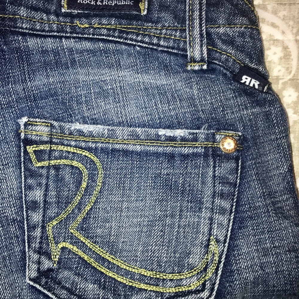 ROCK AND REPUBLIC SIZE 24 JEANS