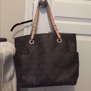 Michael Kors East/West signature tote