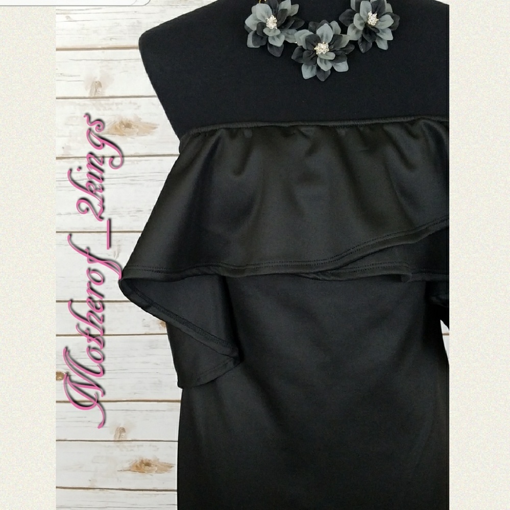 β€οΈπHOST PICKππ€"OFF THE SHOULDER" RUFFLE DRESS - Picture 4 of 8