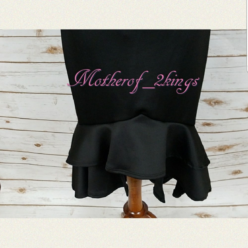 β€οΈπHOST PICKππ€"OFF THE SHOULDER" RUFFLE DRESS - Picture 5 of 8