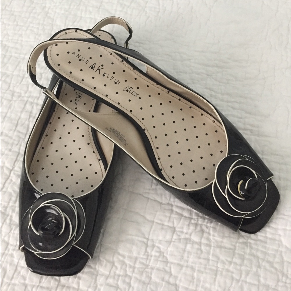 Anne Kline Flex Fix black patten sing back shoe