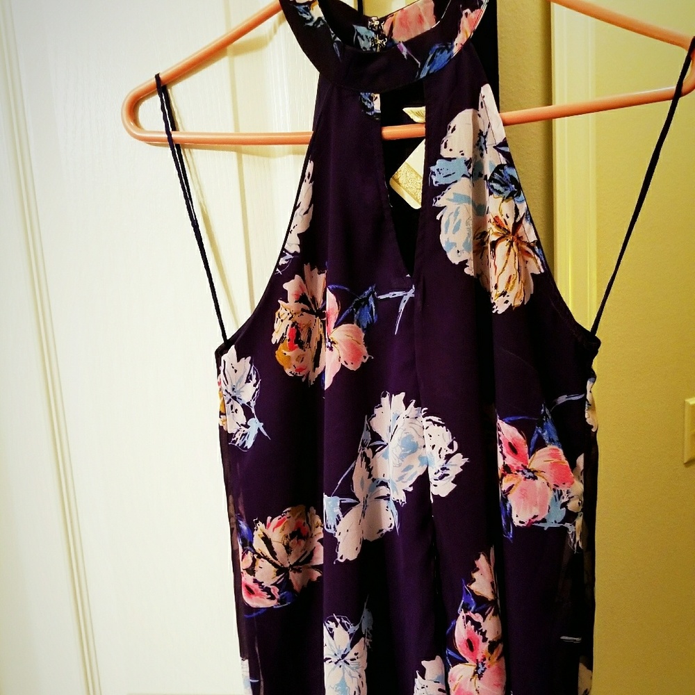 BNWT Japana. Top
