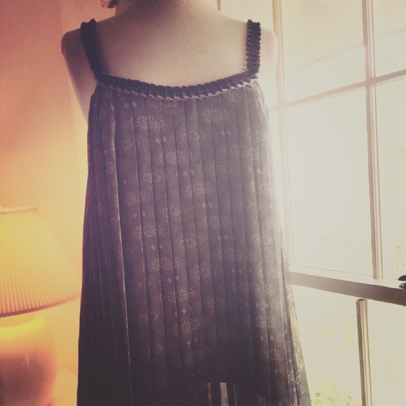 Pleated Chiffon Tank with Velvet Strap - Picture 3 of 5