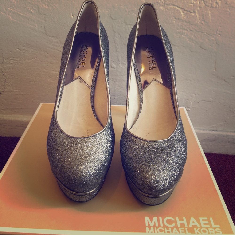 Michael Kors Gideon Pump