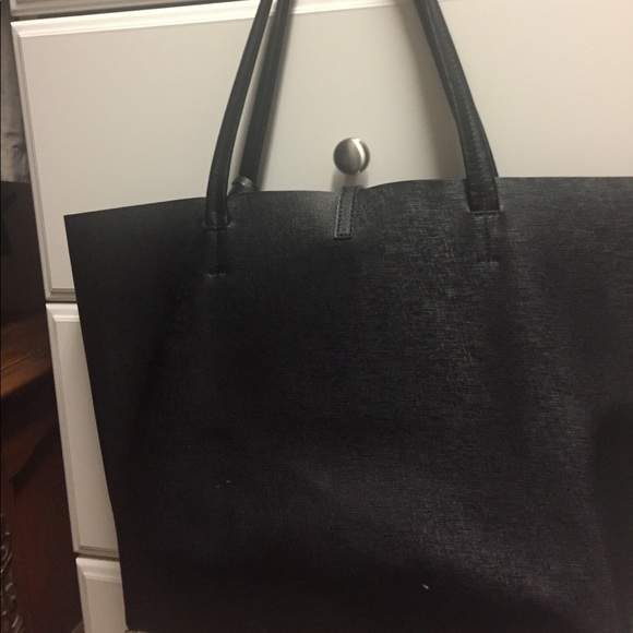 Tote - Picture 4 of 6