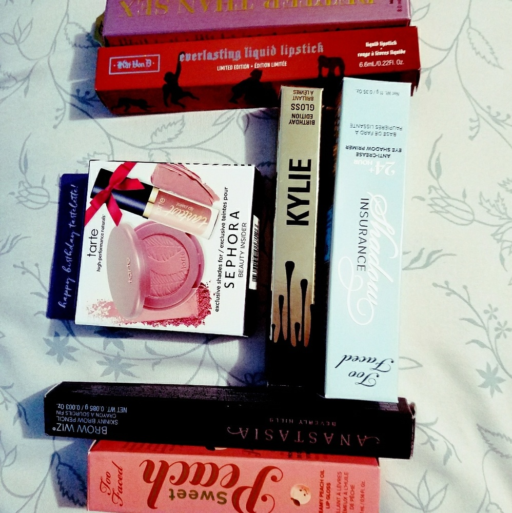 Too faced, Anastasia, Tarte, Kylie, Kat von D
