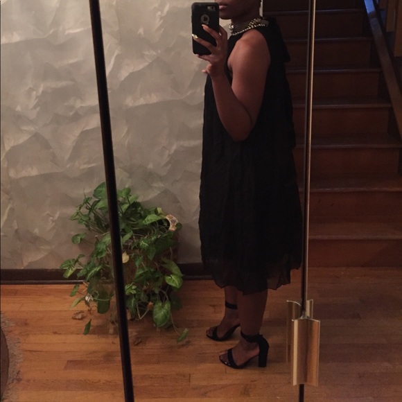 Classy black cocktail dress. - Picture 2 of 4