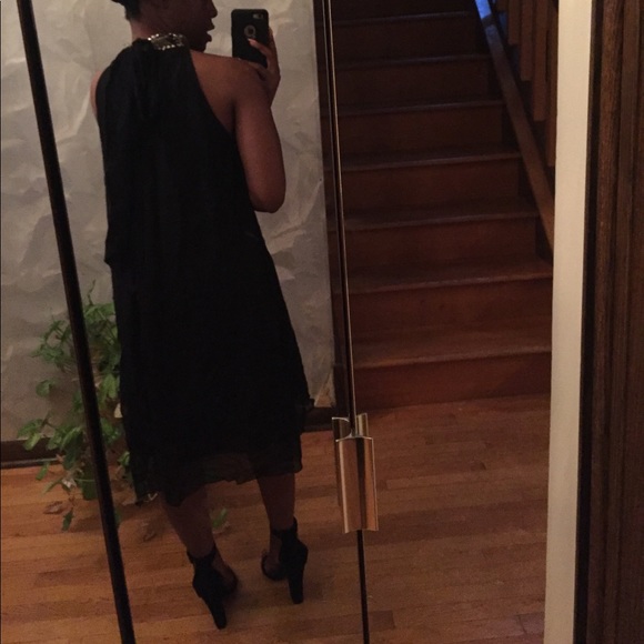 Classy black cocktail dress. - Picture 3 of 4