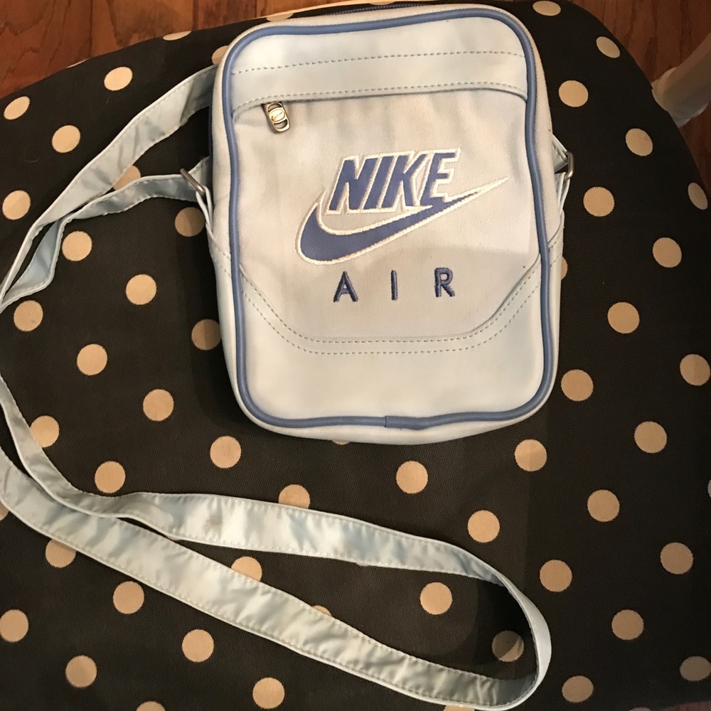 Nike Air cross body