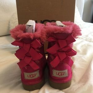 UGG Bailey Bow Boots EUC