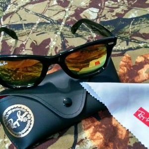 Aviator sunglasses NWOT