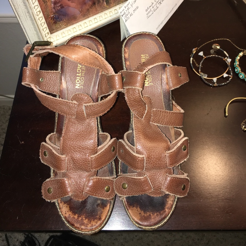 Wooden Kenneth Cole Reaction Wedges
