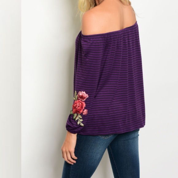 ❗️last 2! S, M purple stripe with embroidery top - Picture 4 of 7