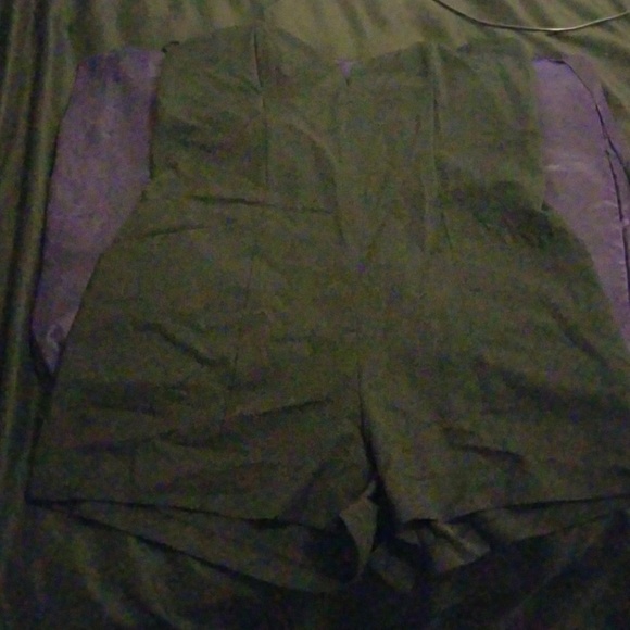 H&M DRESSY ROMPER - Picture 1 of 2