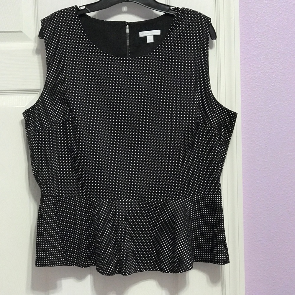 Sleeveless blouse