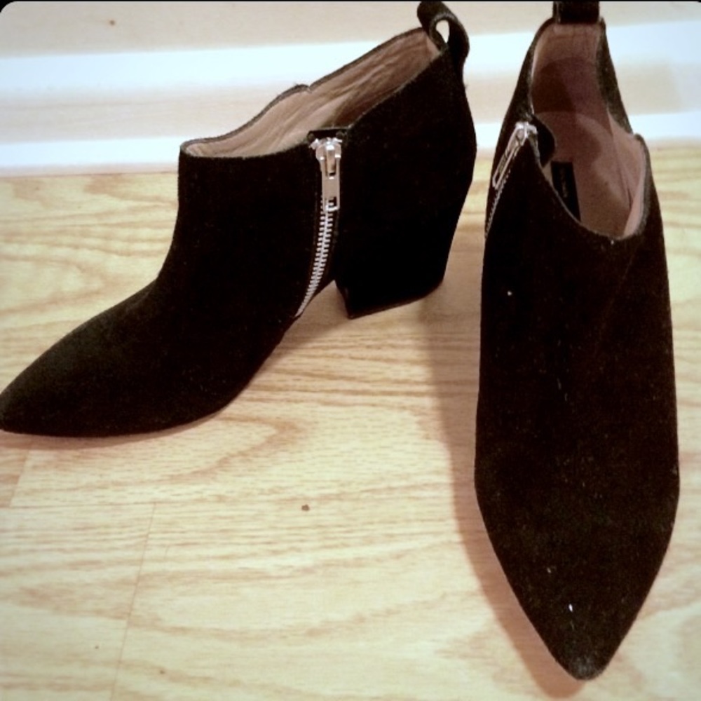 H&M Black Suede Bootie Size 7