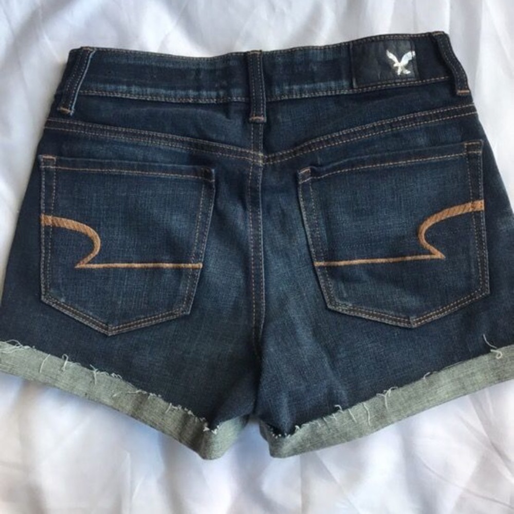 American Eagle Outfitters - Hi-Rise Shorts