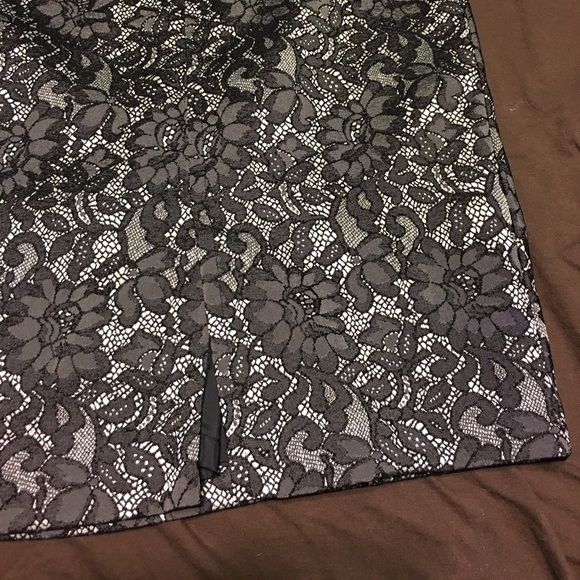 Lace Overlay Skirt - Picture 4 of 4