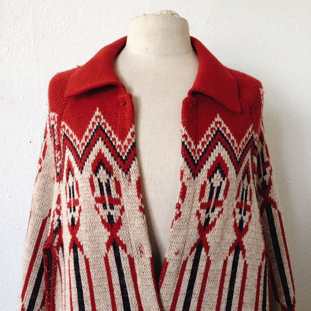 Vintage Sweater Cape - Picture 2 of 5