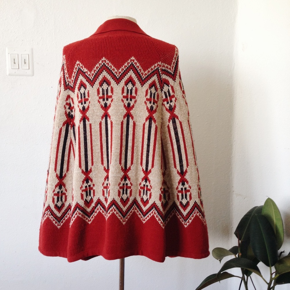 Vintage Sweater Cape - Picture 3 of 5