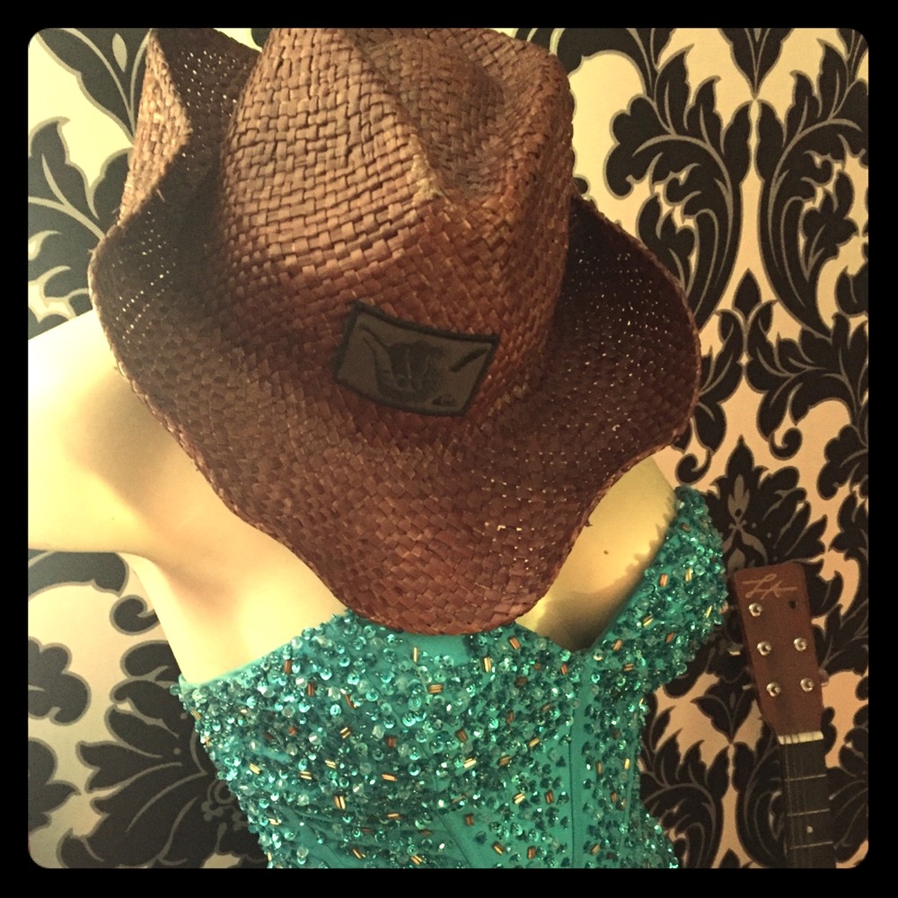 Quiksilver straw cowboy hat. Hard to find!