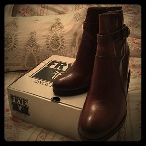 Frye short boots