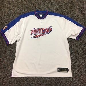 AUTHENTIC DETROIT PISTONS BASKETBALL WARMUP XL