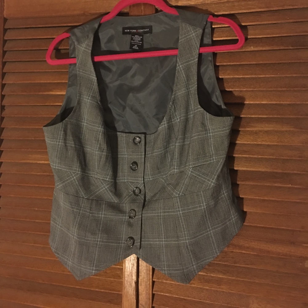 Gray pinstripe ny&co vest