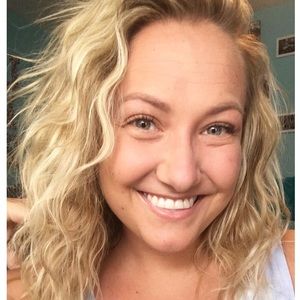 Meet your Posher, Lizzy