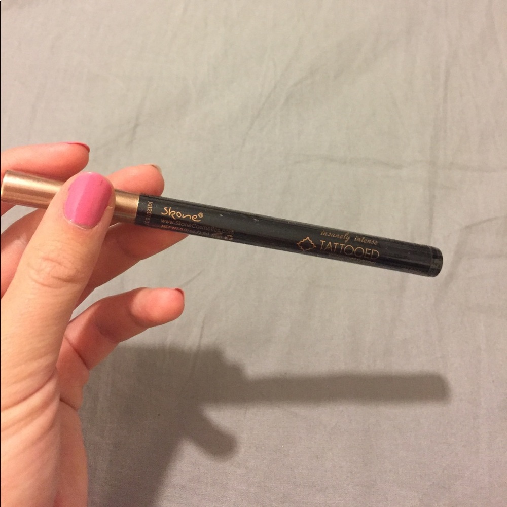 Skone brand eyeliner