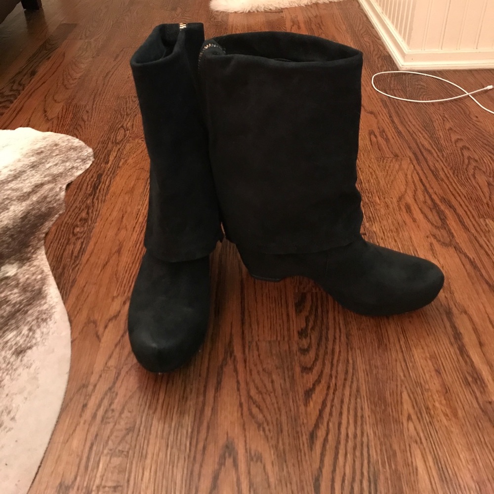 Vera Wang Lavender Label boots
