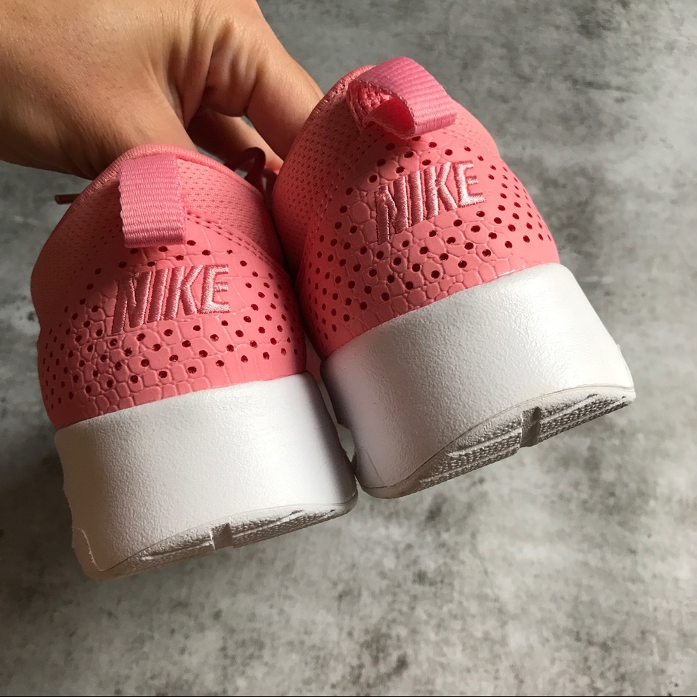Nike Coral Air Max Thea Sneakers - Picture 5 of 6