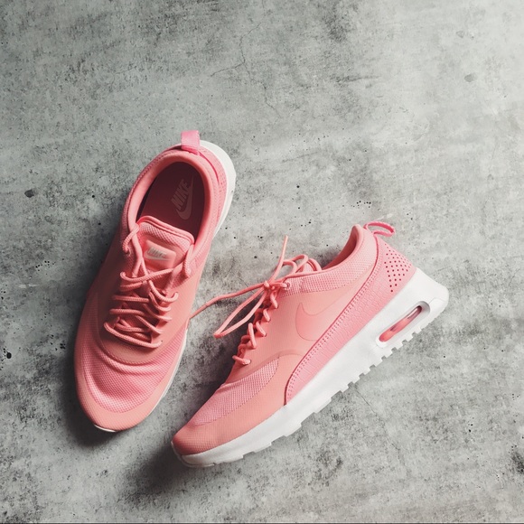Nike Coral Air Max Thea Sneakers - Picture 2 of 6