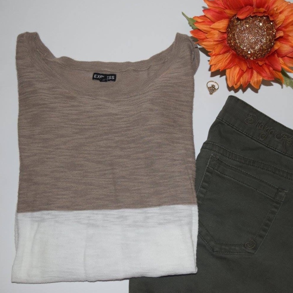 ✨ Colorblock sweater ✨ - Picture 2 of 4