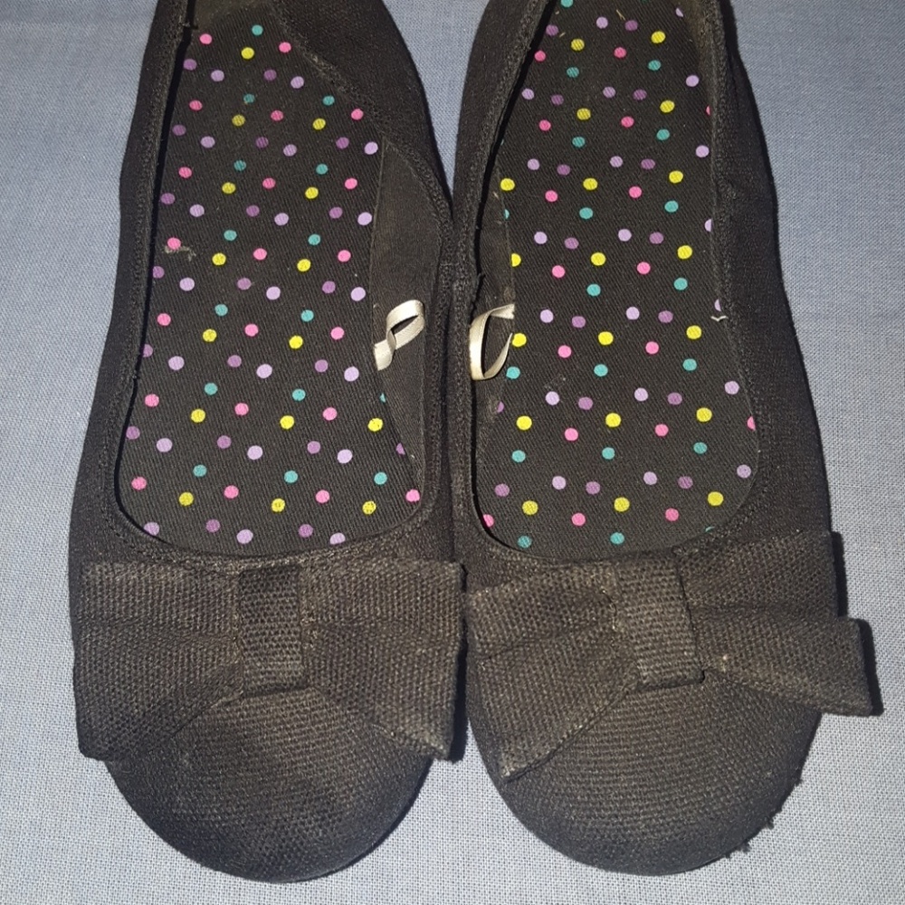 Girls ballet flats