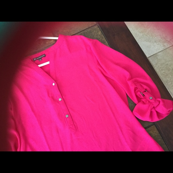 Top - Picture 2 of 6