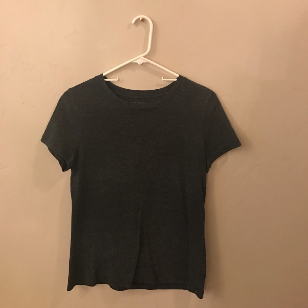 gray top