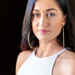 Meet your Posher, Micayla