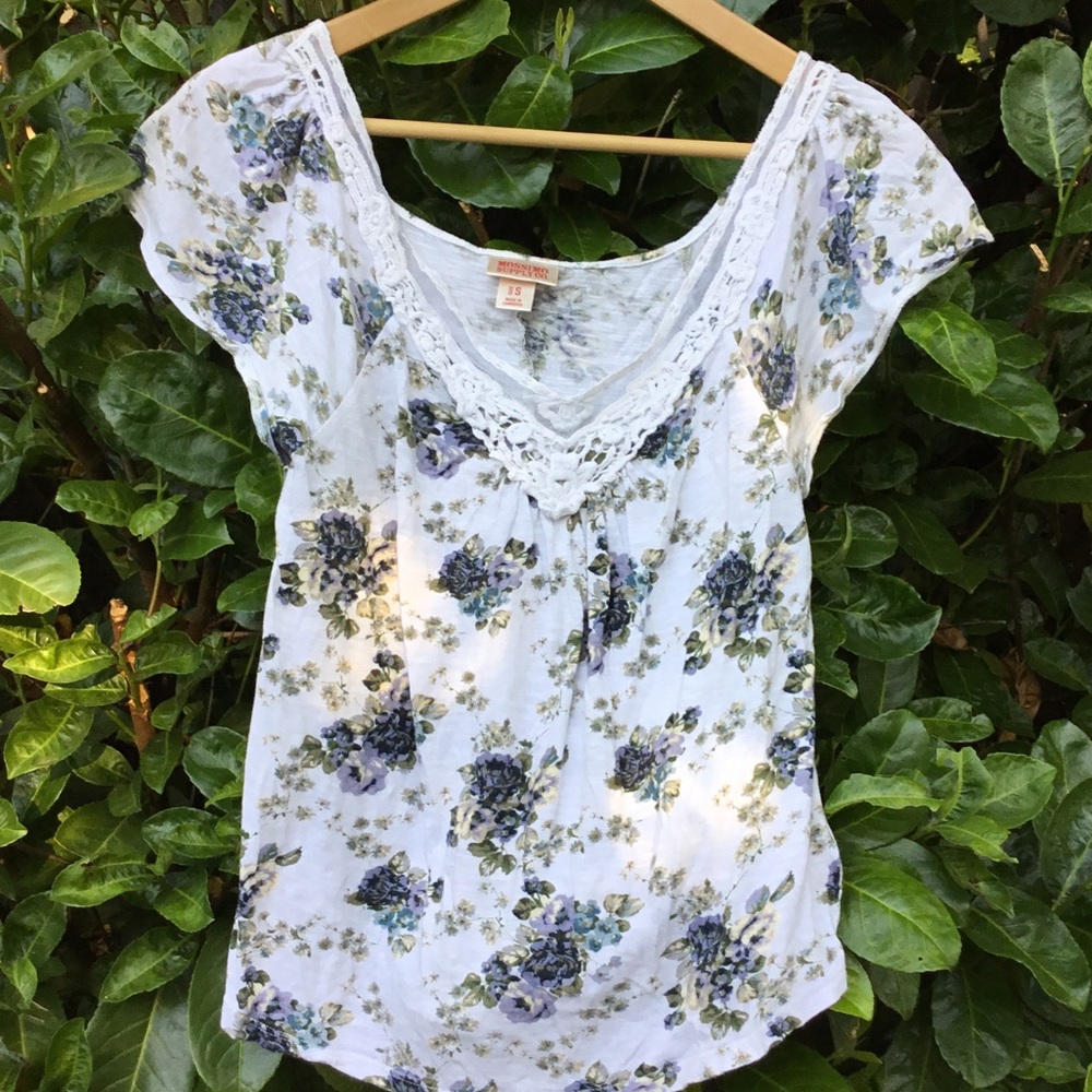 Floral print top