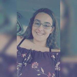 Meet your Posher, Hayley