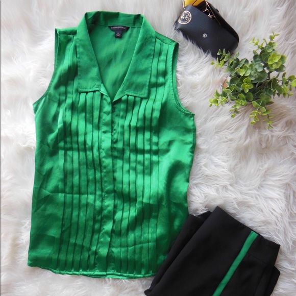 Banana Republic Sleeveless Collared Shirt - Picture 7 of 8