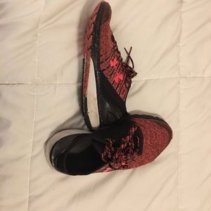 Under armour tennis shoes
