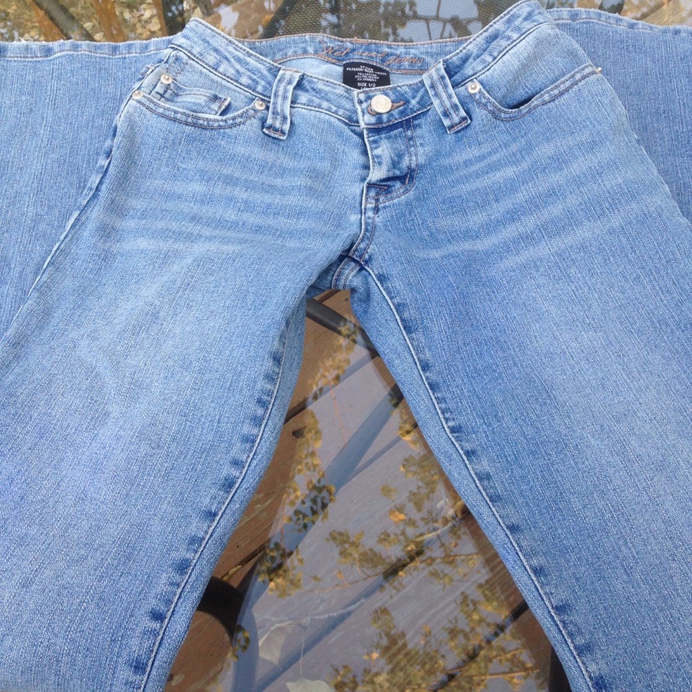 NWOT: Wet Seal Size 1/2 Long Jeans.