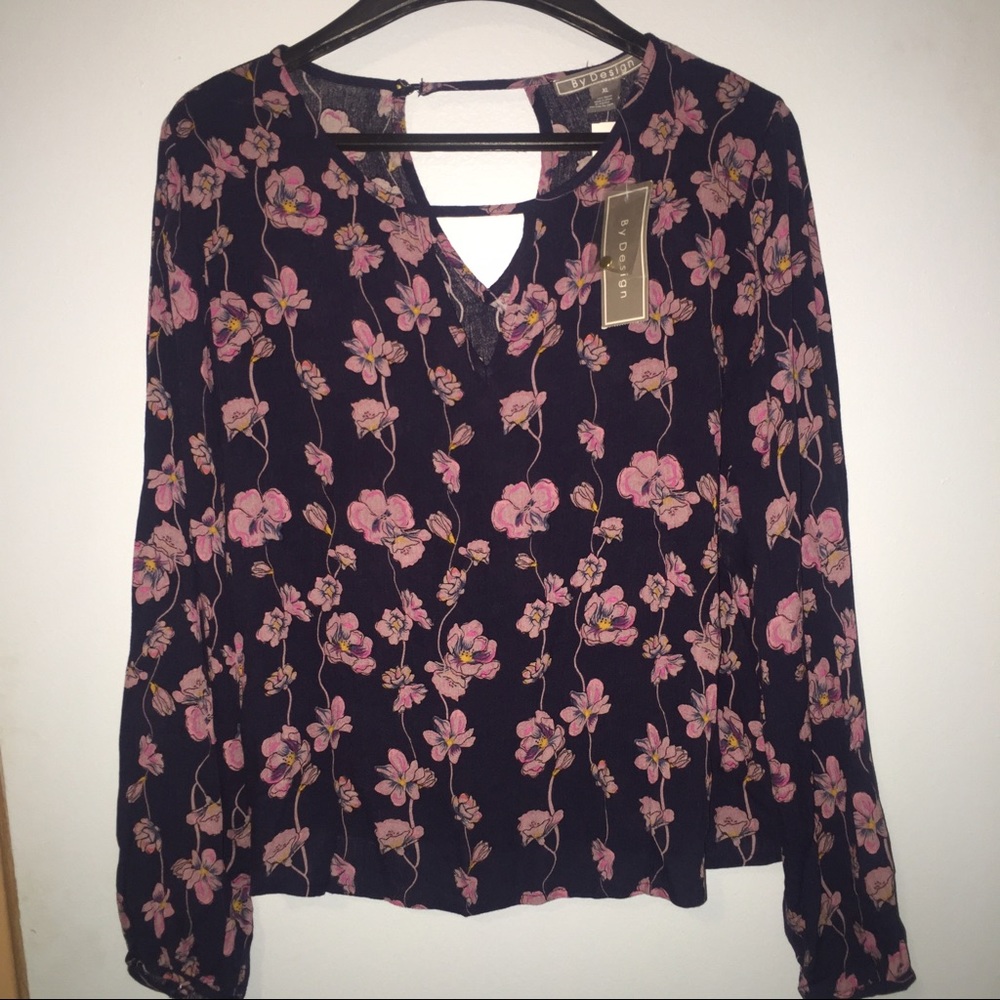 By Design: Ferry Keyhole Detail Top navy floral