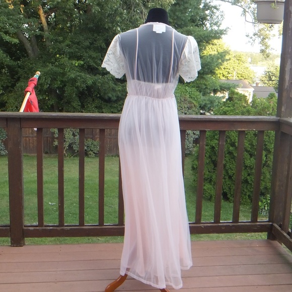 VINTAGE NOS | Peignoir 2-Piece Set - Picture 7 of 8