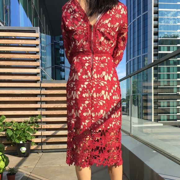 Burgundy Lace Midi Dress with long sleeves NWT - Picture 3 of 8