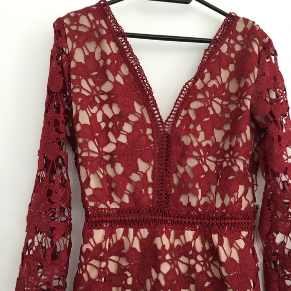 Burgundy Lace Midi Dress with long sleeves NWT - Picture 5 of 8