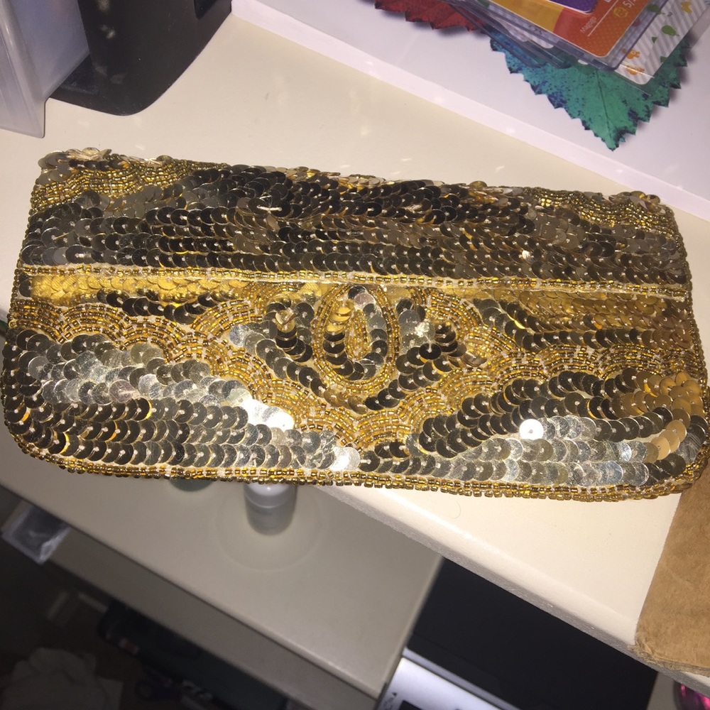 Small Sequenced Gold Clutch One Size