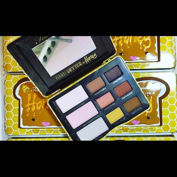 Too faced 🍯 peanut butter and Honey palette NWTs - Picture 2 of 8